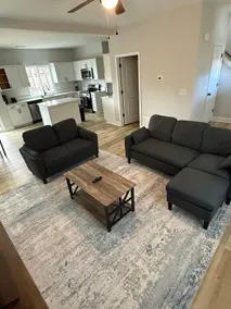 Comfortable Home Near Downtown Burlington NC - Image 2
