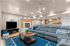Luxe Draper Retreat w/ Pool, Sauna & Theater! - Image 4