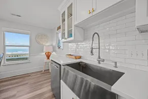 Oceanfront luxury, private pool & beach access! - Image 5