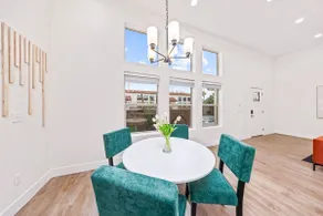 Boho 3 Bed Limberlost near UofA Epic - Image 3