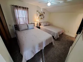 Location! Walking distance to college and hospital - Image 3