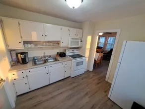 Location! Walking distance to college and hospital - Image 2