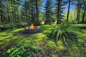 Cozy Retreat w/ Fire Pit, Deck, BBQ, Right Off I-5 - Image 2