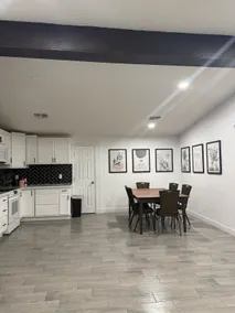 3 Bedroom/1Bathroom Duplex - Image 3