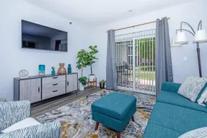 Longacre Apartment Resort - Image 5