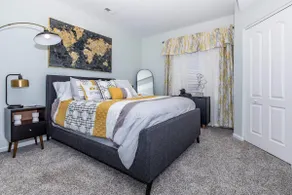 Longacre Apartment Resort - Image 4