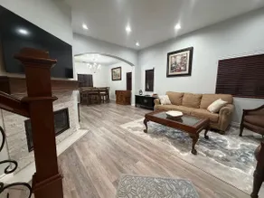 Comfortable 3-Bedroom Home for Families & Groups - Image 3