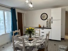 Downtown apartment with garden, close to the sea - Image 2