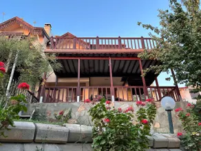 Ergonomic villa with sea view in the front of the site - Image 2