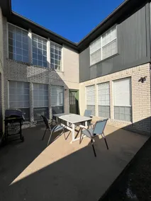 Superb 4-BR Home near George Bush Tpk | Carrollton - Image 4