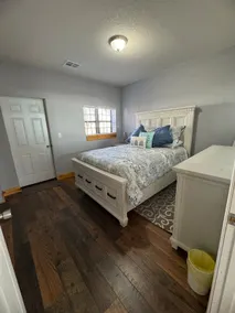 Ohio Street Getaway - Image 4