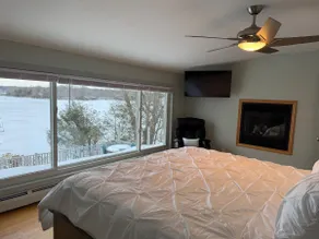 Waterfront house on Lake Pocotopaug - Image 5