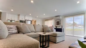 Mornington Modern Retreat - Image 4