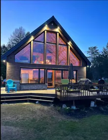 Chalet Le Rondin on the lakefront - Image 3