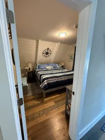 Lakefront Chalet near UT - Image 4