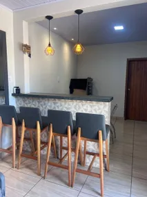 Family home with air conditioning, full kitchen and garage - Image 2