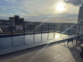 Lindo Studio com rooftop e piscina - Image 5