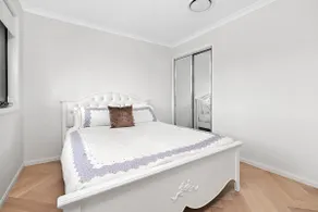 4BR|3 Free Parking+Private Pool| Near HunterValley - Image 3