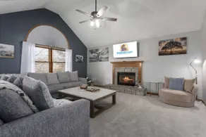 4BR Home with 5 King Beds, Game Room - Image 2