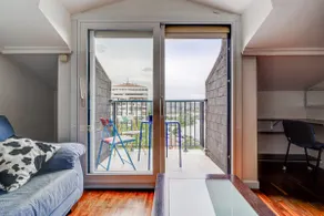 Bright penthouse with terrace, Irún | Parking | Sleeps 4 - Image 5