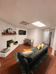 Cozy Lower Level Hideaway - Image 4
