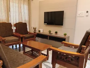 Marina Home 2BR/2BA with Kitchen Peaceful Gateway - Image 2