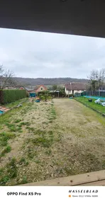 The Norman cocoon and its green setting. - Image 4