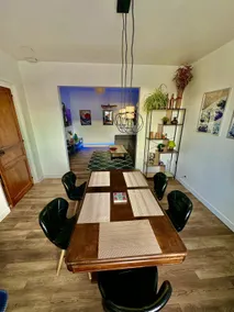 Comfortable and elegant • 5 min to airport • Parking - Image 4