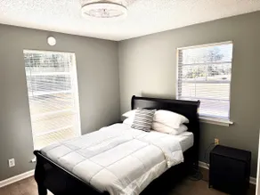 Heritage Hill Estate offers serene country living - Image 5