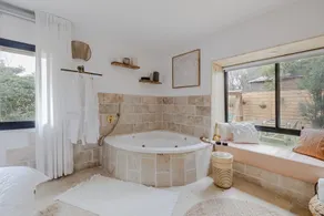 Somewhere in the Golan - A beautiful romantic B&B with a hot tub - Image 2