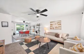 Paradise Valley Village Home with a Large Backyard Pool - Image 2