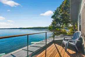 Waterfront Retreat on Lake Bomoseen - Image 5