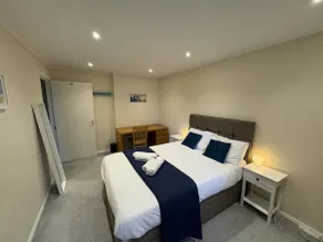 The Greenway Retreat - Image 5