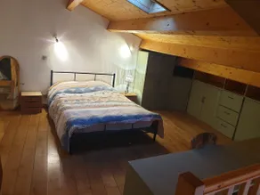 Loft backed by a rock - Image 3
