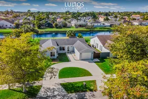 Lakefront Home • Near Everglades • Pool_BBQ - Image 2