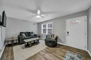 Charming Bungalow minutes from downtown Columbia - Image 2