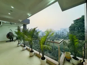 The Green House | Luxury 3BR Villa in Gomti Nagar - Image 2