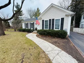 Cozy 3BR Ranch | near downtown Beloit - Image 3
