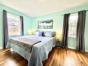 *KING Beds - Family Home - Quiet Neighborhood* - Image 2