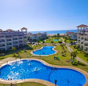 Beachfront Apartment in Assilah, Private Solarium, 4 Pools, Secure Residence, WiFi, Parking - Image 5