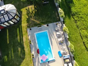 Pool villa - Image 3