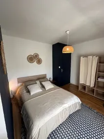 Cocoon Centre Suite. View of Sancy, Fiber & Air Conditioning - Image 2