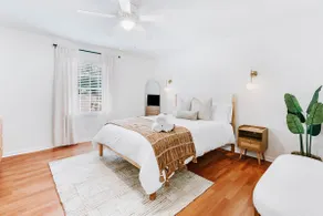 Lux 3BR - Game Room, Fire Pit, Mins to GSU & DT - Image 3