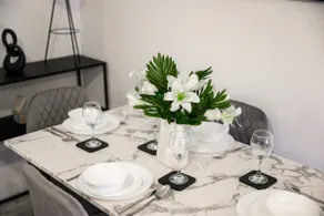 The Manchester Town Stay | Parking | Sleeps 4 - Image 4
