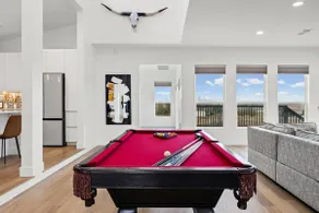 The Iron Cactus 10 acres villa near Austin w Sauna and Pool table - Image 2