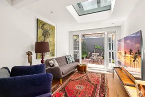 Darlinghurst Sky Deck Home | City at Your Feet - Image 3