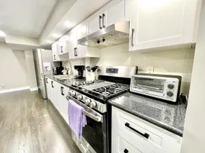Violet Escape Modern Apt 1B 1B, Kitchen, Parking - Image 2