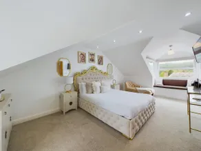 Modern 4 Bed Walk to Pubs, Shops and Countryside - Image 5
