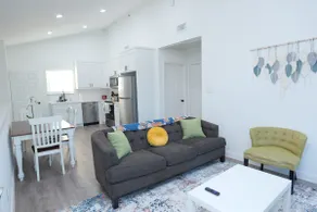 The Boho Bungalow, King bed, Wi-Fi, Modern - Image 2