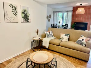 Entire Guest Suite in Central Abbotsford, Sleeps 4 - Image 2